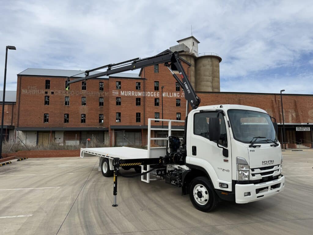 Truck with Hiab installed; side extended.